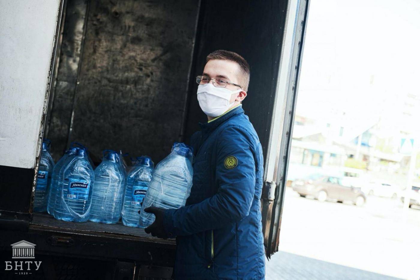 Гуманитарная помощь студентам БНТУ от ЗАО “Минский завод безалкогольных напитков“